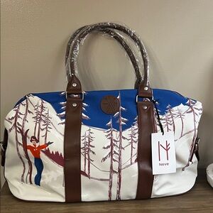 MWT NEVE Maribel Weekender! A brand of Excellence. Vintage Ski Graphics